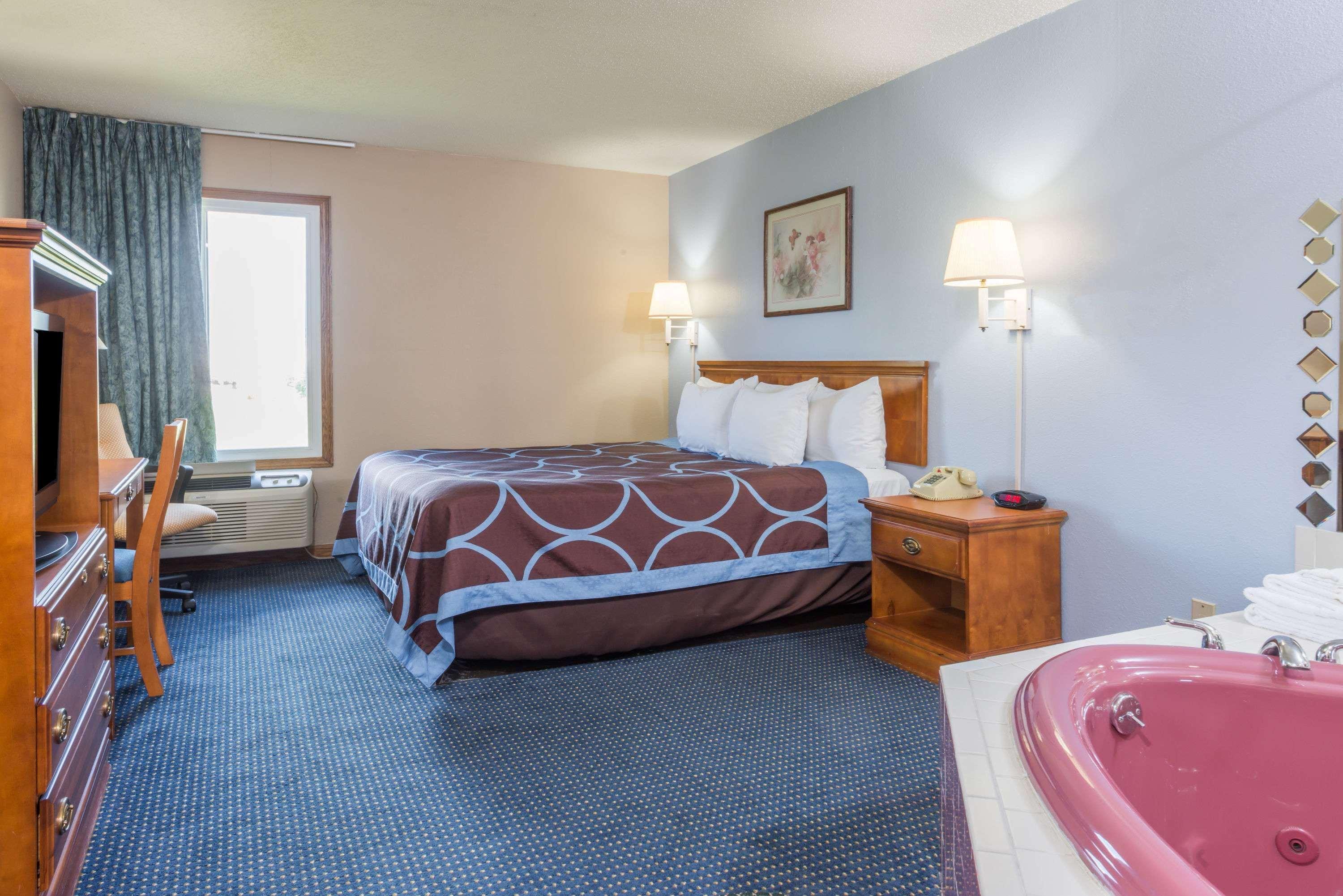 Super 8 By Wyndham O'Fallon Mo/St. Louis Area Екстериор снимка