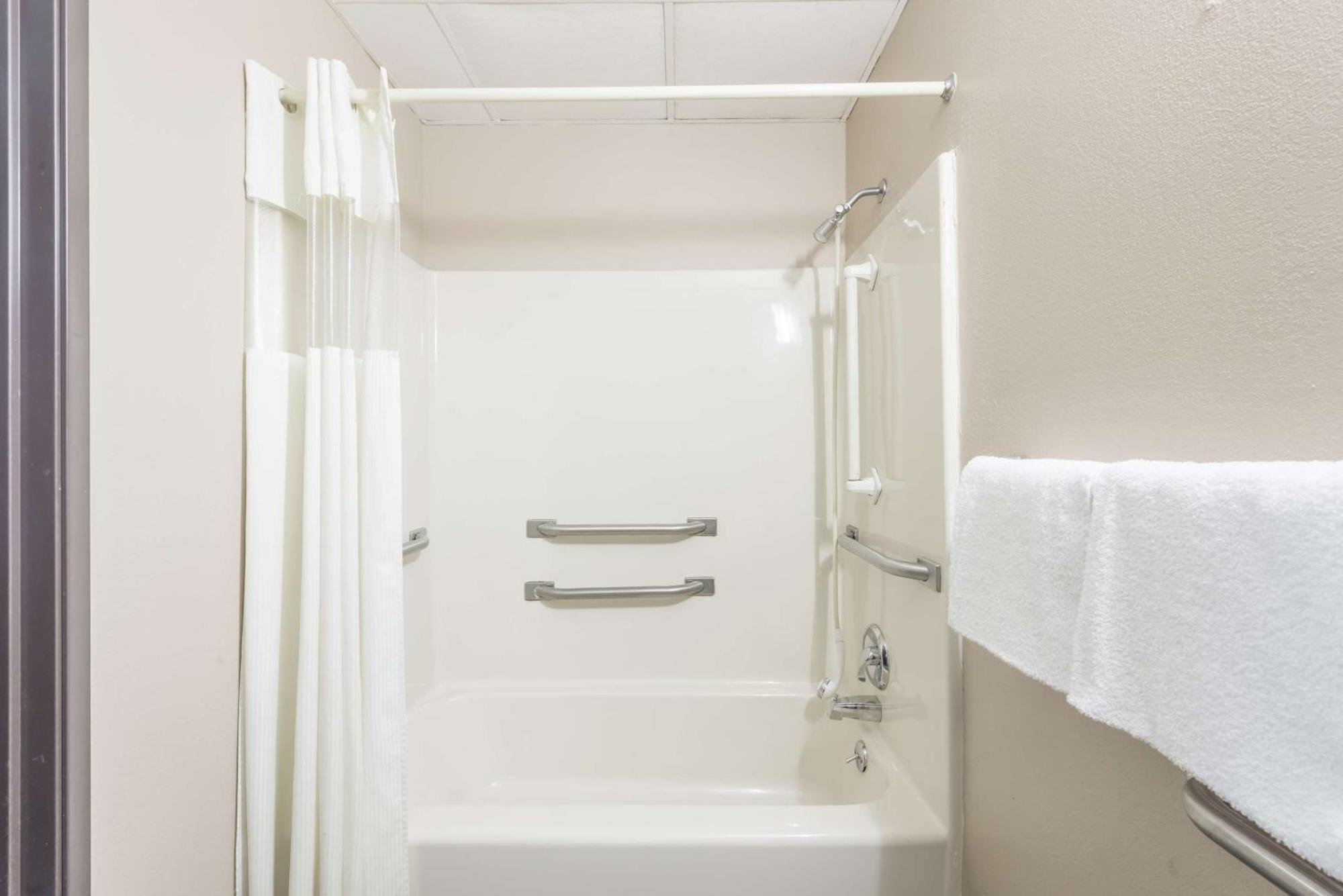 Super 8 By Wyndham O'Fallon Mo/St. Louis Area Екстериор снимка